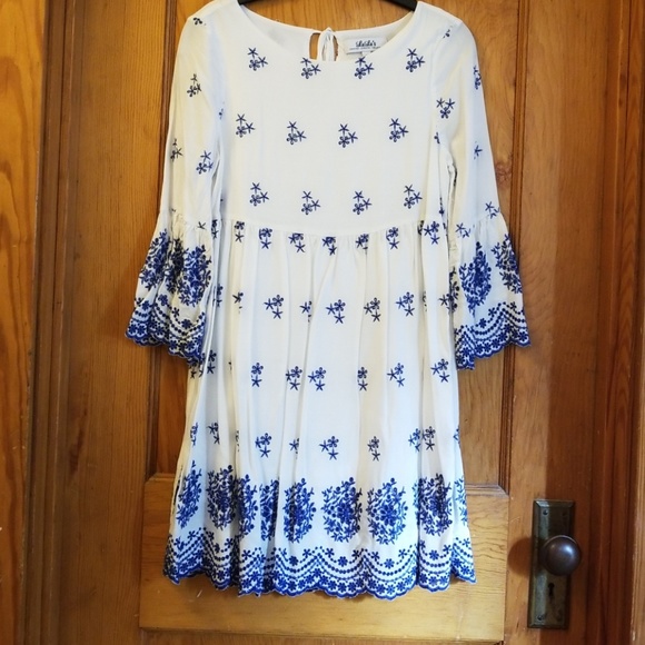 Dress - Picture 3 of 3